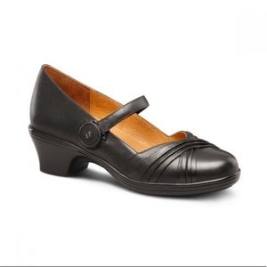 Dr. Comfort Cindee Boa Heels